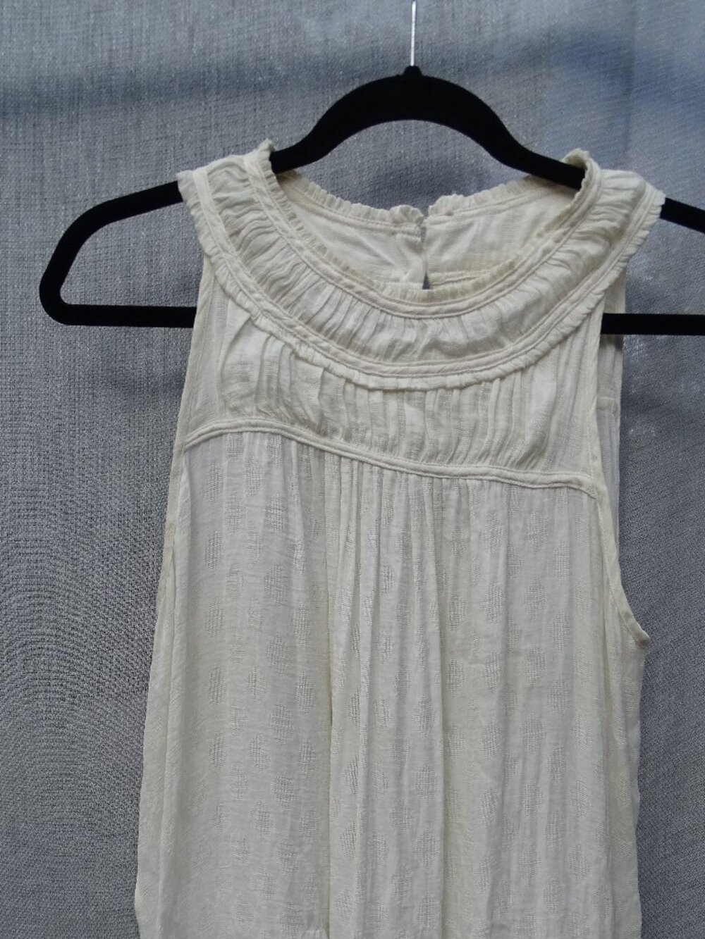 Maeve Anthropologie Ivory Sleeveless Mock Neck Ruffle Top Flowy Boho Blouse 12